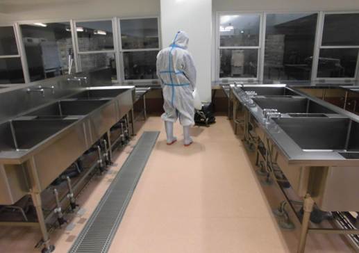 防護服をきて・・・